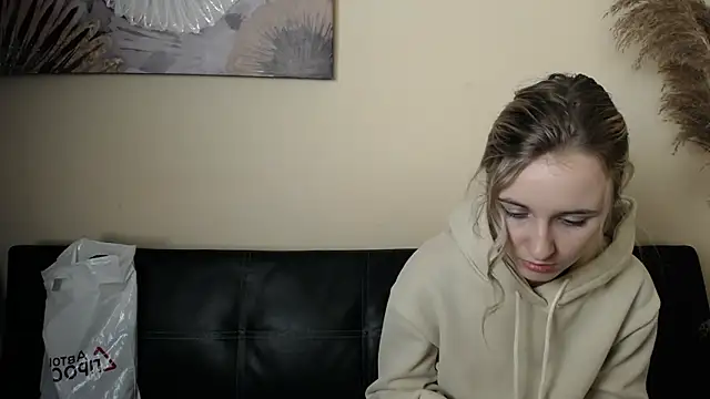  Nicole new online show from 5, 11, 2025