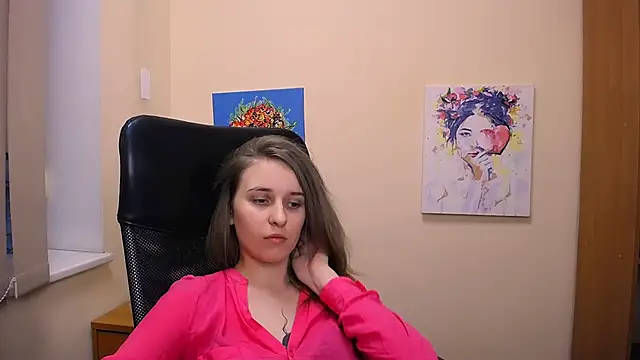  Nicole new online show from 25, 2, 2025