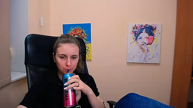  Nicole new online show from 14, 3, 2025