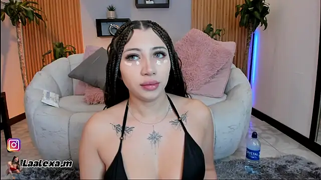 Aixaa charles online show from 16, 10, 2025