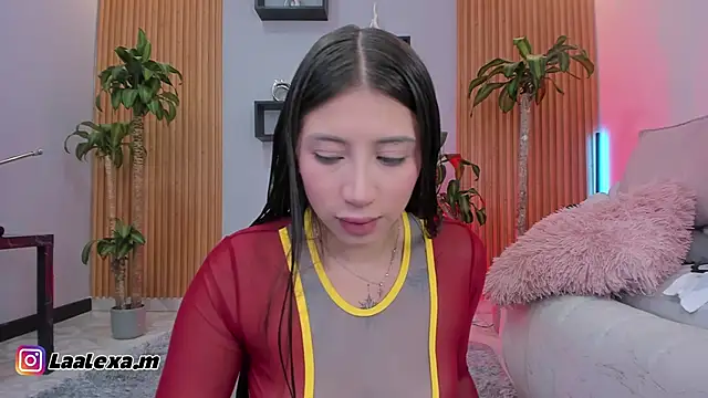 Aixaa charles online show from 12, 11, 2025