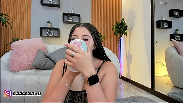 Aixaa charles online show from 21, 10, 2025