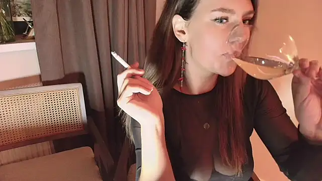 Nina24 online show from 11, 10, 2025