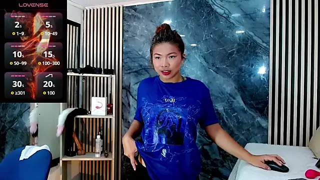 Isalombardi online show from 10, 10, 2025