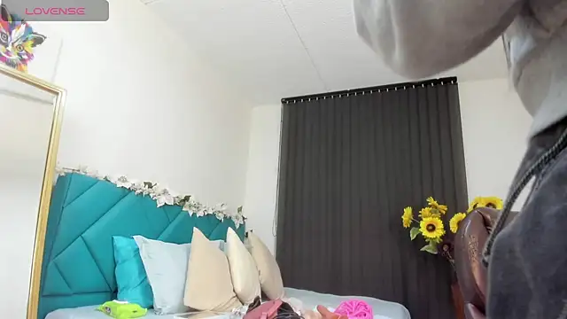 Snapshot of darling_spoiled chatting on 3, 7, 2026 darling spoiled online show from 3, 7, 2026