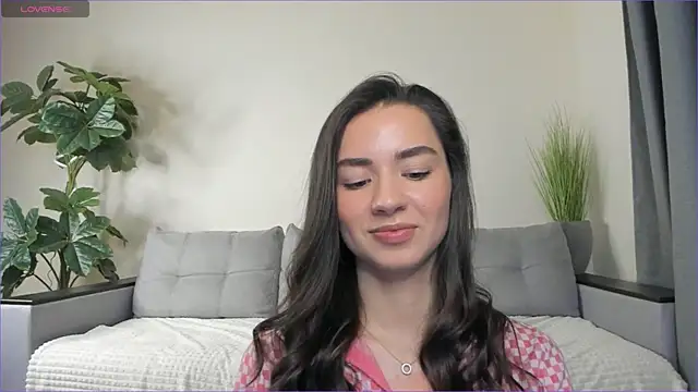 NicoleLuv online show from 2, 2, 2025