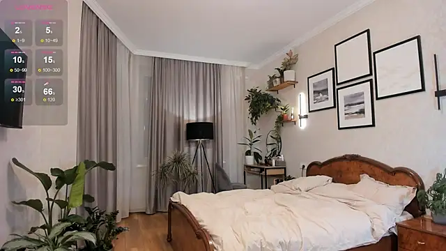 NicoleLuv online show from 27, 11, 2025