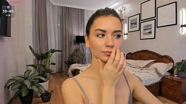 NicoleLuv online show from 3, 11, 2025