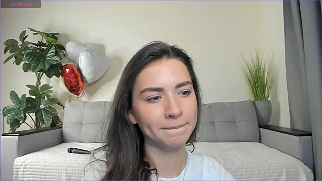 NicoleLuv online show from 16, 3, 2025