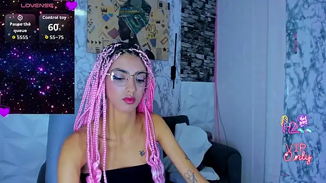 Queen Cuarxxo online show from 11, 4, 2026