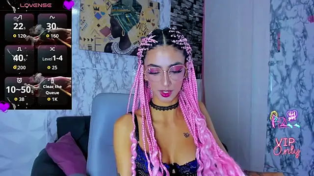 Queen Cuarxxo online show from 14, 4, 2026