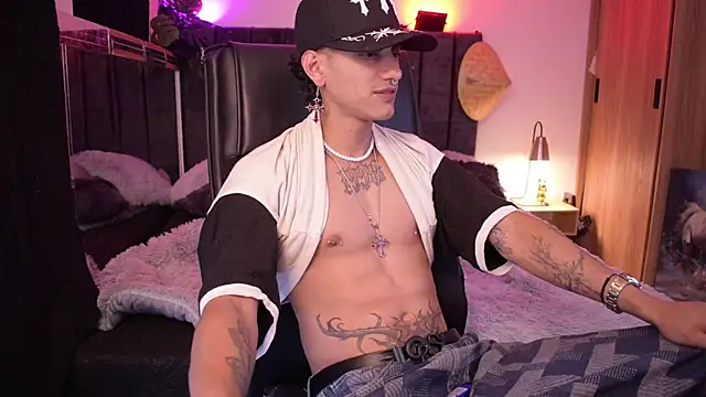 Snapshot of DemonKush-- chatting on 19, 7, 2026 DemonKush-- online show from 19, 7, 2026