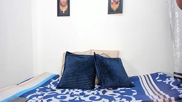 NatashaBenetti online show from 26, 9, 2025