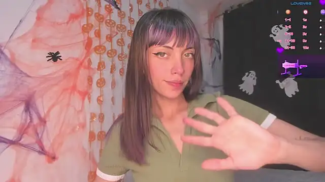 MiaGoth  online show from 4, 11, 2025