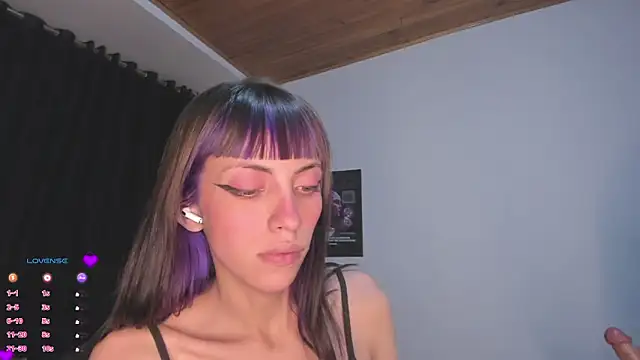 MiaGoth  online show from 11, 9, 2025