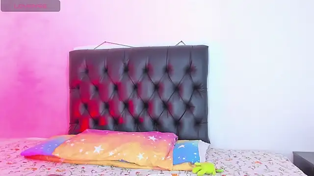 Snapshot of seline_wolff chatting on 4, 2, 2025 seline wolff online show from 4, 2, 2025