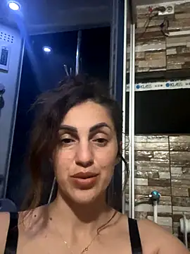 EmaSkyes online show from 7, 11, 2025