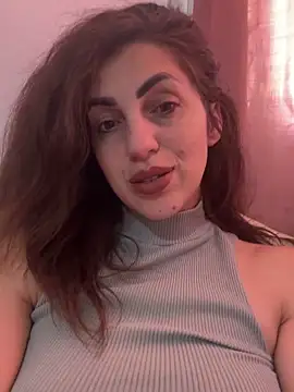 EmaSkyes online show from 9, 10, 2025