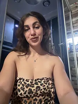 EmaSkyes online show from 29, 9, 2025