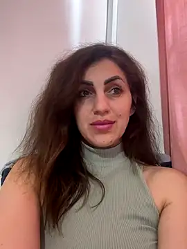 EmaSkyes online show from 14, 11, 2025