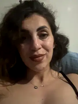 EmaSkyes online show from 30, 10, 2025