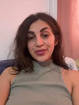 EmaSkyes online show from 7, 10, 2025