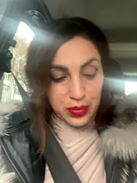 EmaSkyes online show from 20, 11, 2025