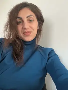 EmaSkyes online show from 21, 10, 2025