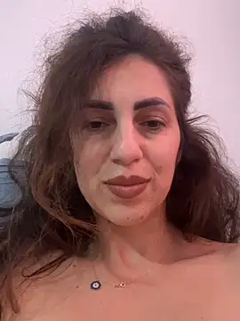 EmaSkyes online show from 30, 10, 2025