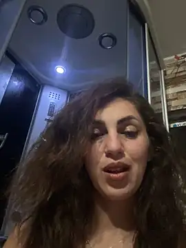 EmaSkyes online show from 11, 10, 2025