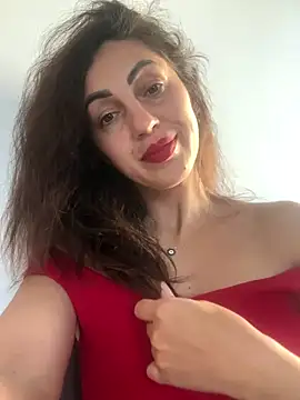 EmaSkyes online show from 13, 10, 2025