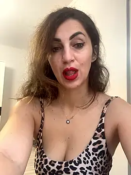 EmaSkyes online show from 27, 11, 2025