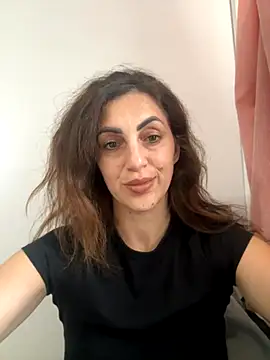 EmaSkyes online show from 26, 11, 2025