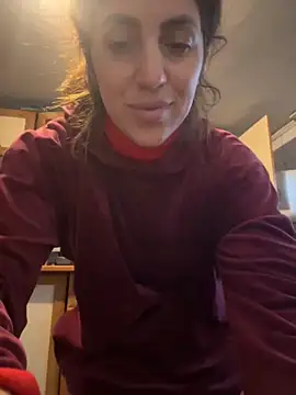 EmaSkyes online show from 1, 12, 2025