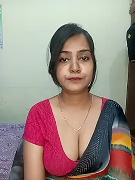 Snapshot of Miss-Riyasingh chatting on 5, 5, 2026 Miss-Riyasingh online show from 5, 5, 2026