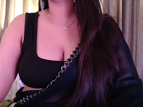 Snapshot of Sexy_Myra18 chatting on 18, 5, 2026 Sexy Myra18 online show from 18, 5, 2026