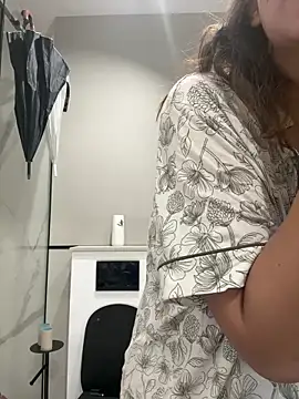 BelleSkye online show from 20, 10, 2025