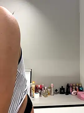 BelleSkye online show from 16, 10, 2025