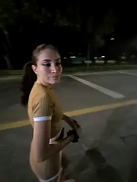 aurelialux online show from 19, 3, 2025