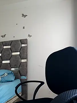 aurelialux online show from 14, 11, 2025