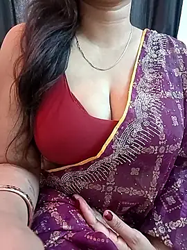 Snapshot of kaamuk_shweta chatting on 29, 4, 2026 kaamuk shweta online show from 29, 4, 2026