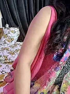 Snapshot of kaamuk_shweta chatting on 9, 5, 2026 kaamuk shweta online show from 9, 5, 2026
