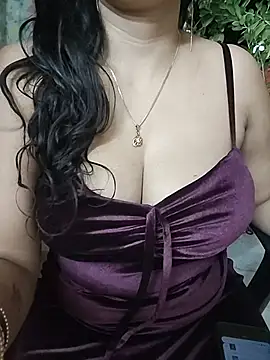 Snapshot of kaamuk_shweta chatting on 15, 5, 2026 kaamuk shweta online show from 15, 5, 2026