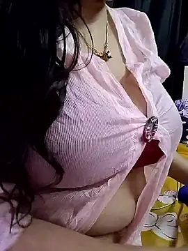 Snapshot of kaamuk_shweta chatting on 20, 3, 2026 kaamuk shweta online show from 20, 3, 2026