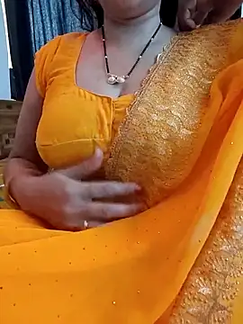 Snapshot of kaamuk_shweta chatting on 31, 3, 2026 kaamuk shweta online show from 31, 3, 2026