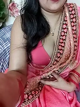 Snapshot of kaamuk_shweta chatting on 2, 5, 2026 kaamuk shweta online show from 2, 5, 2026