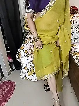 Snapshot of kaamuk_shweta chatting on 5, 5, 2026 kaamuk shweta online show from 5, 5, 2026