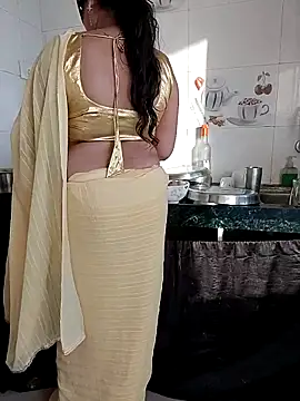 Snapshot of kaamuk_shweta chatting on 12, 3, 2026 kaamuk shweta online show from 12, 3, 2026