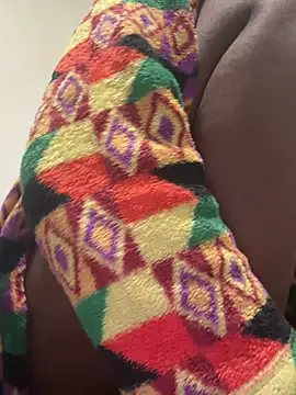 Snapshot of honeybrow chatting on 12, 1, 2025 honeybrow online show from 12, 1, 2025