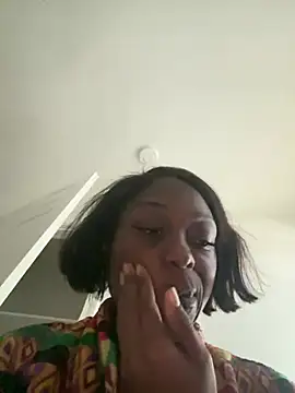 Snapshot of honeybrow chatting on 11, 1, 2025 honeybrow online show from 11, 1, 2025